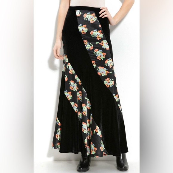 Free People Twisted Velvet Maxi Skirt size 2 - Picture 12 of 15